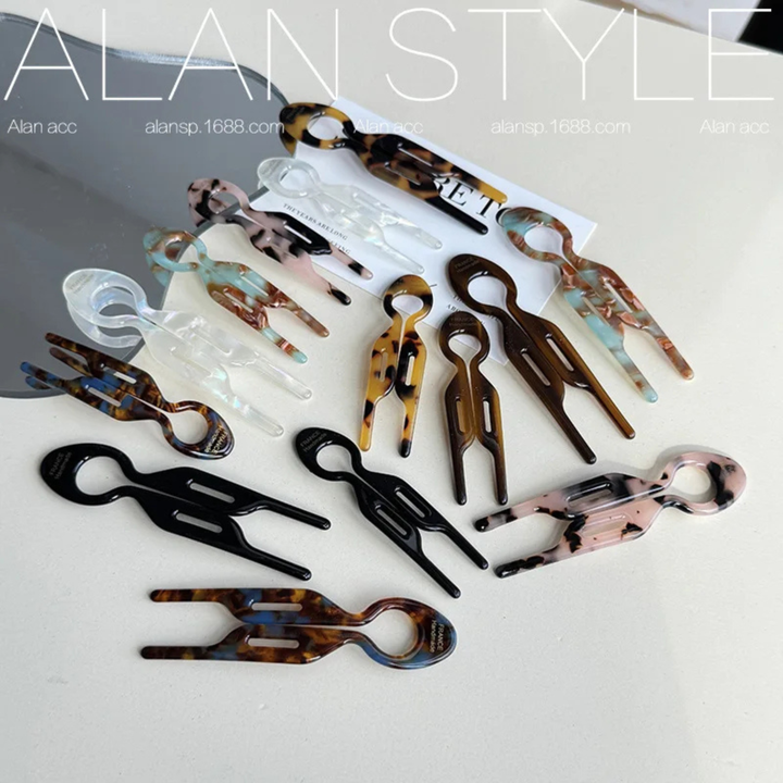 Clementine | Women's Tortoiseshell Acetate U-Shaped Hair Clip