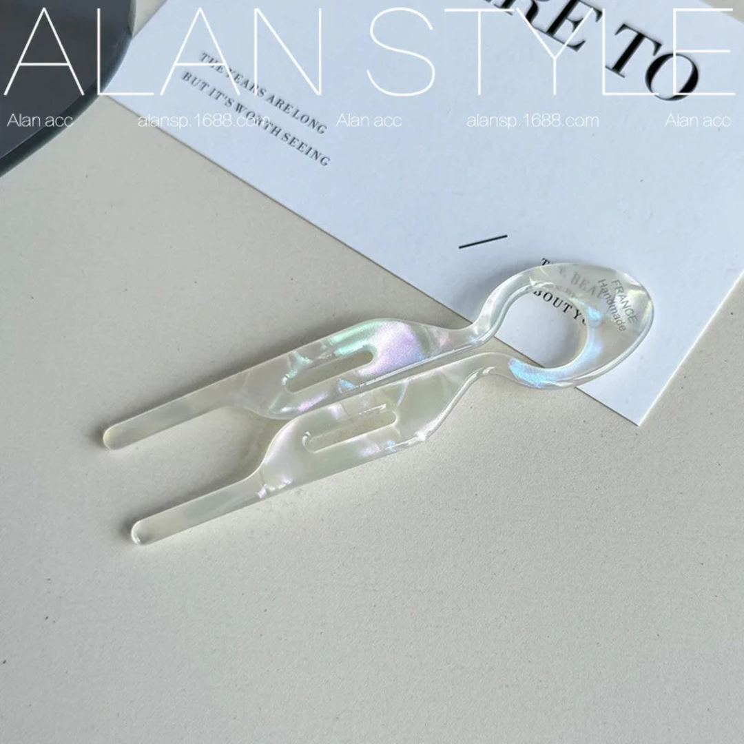 Clementine | Women's Tortoiseshell Acetate U-Shaped Hair Clip