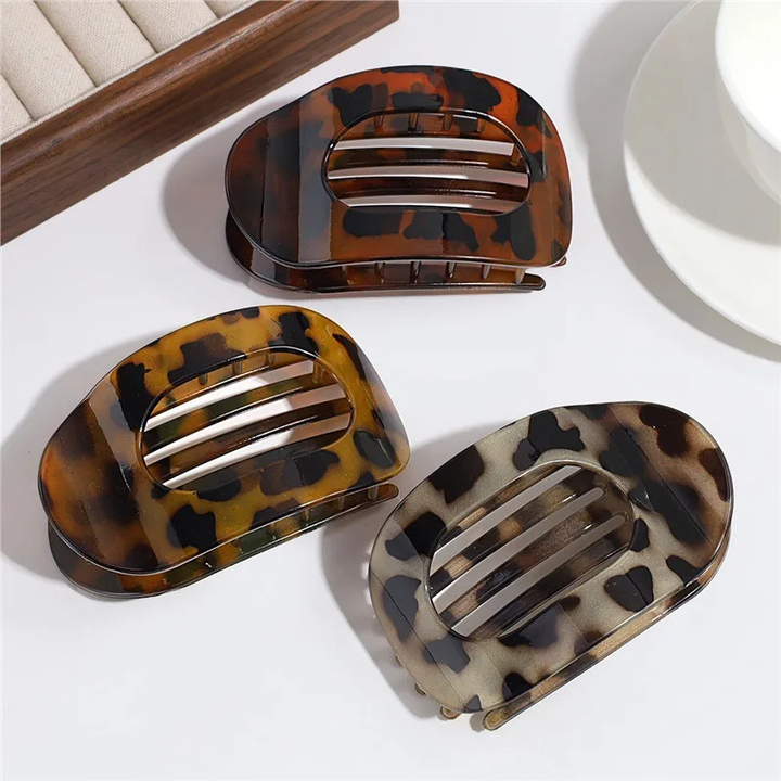 Remi | Women's Resin Oval Claw Hair Clip