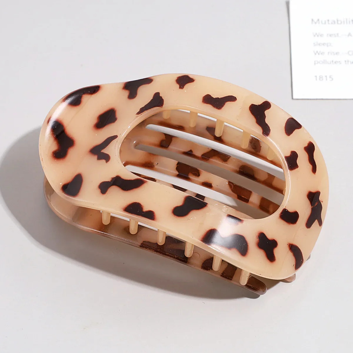 Remi | Women's Resin Oval Claw Hair Clip