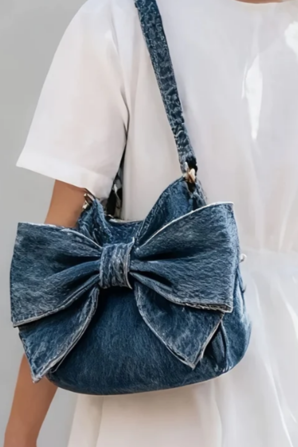 Sutton | Women's Denim Bow-Detail Shoulder Bag