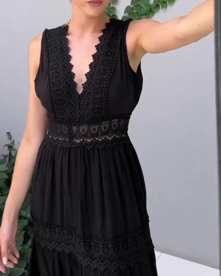 Livia's Pure Romance | Lace Midi Dress